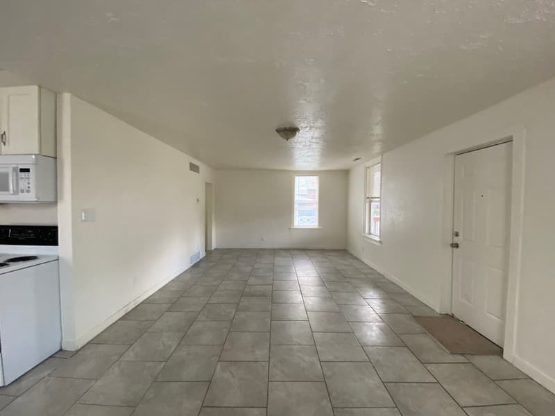 Salt Lake City House: 856 S 900 W