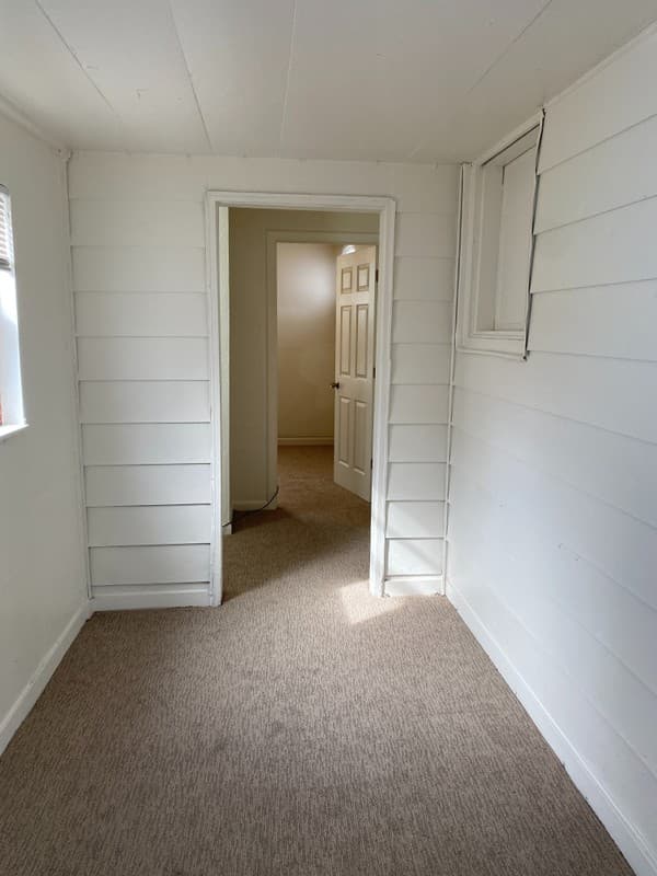 Salt Lake City House: 856 S 900 W