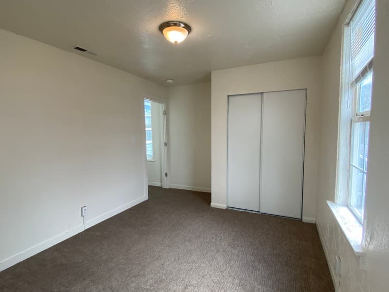 Salt Lake City House: 856 S 900 W