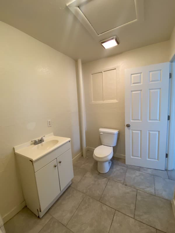Salt Lake City House: 856 S 900 W