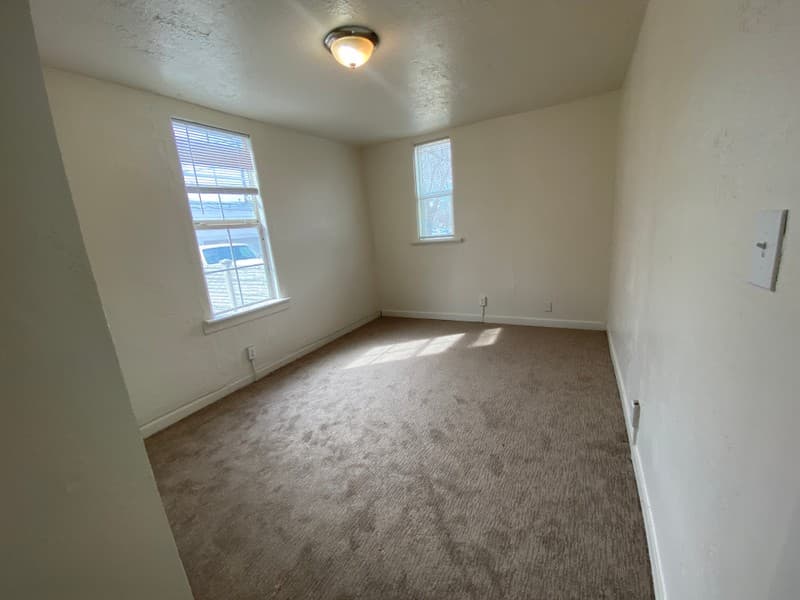 Salt Lake City House: 856 S 900 W