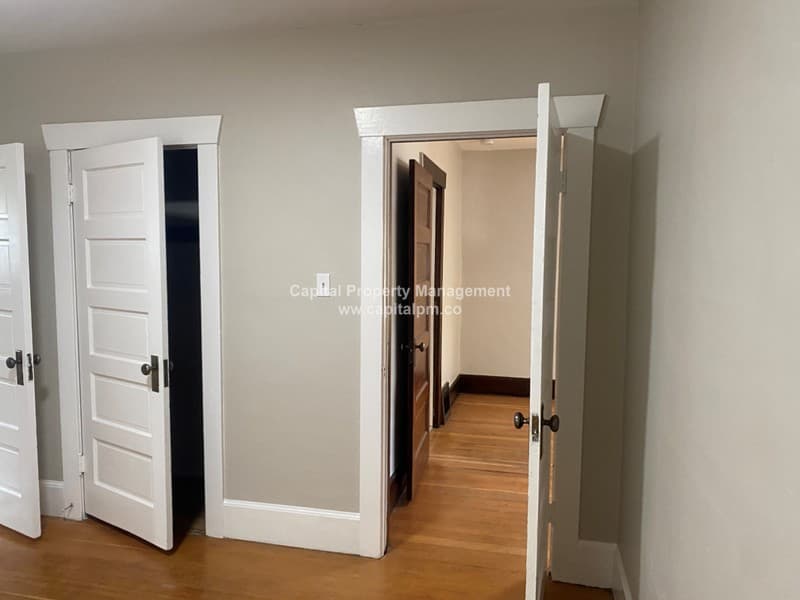Salt Lake City House: 174 E 1300 S