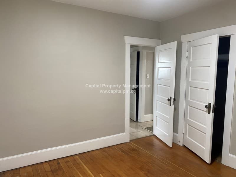 Salt Lake City House: 174 E 1300 S