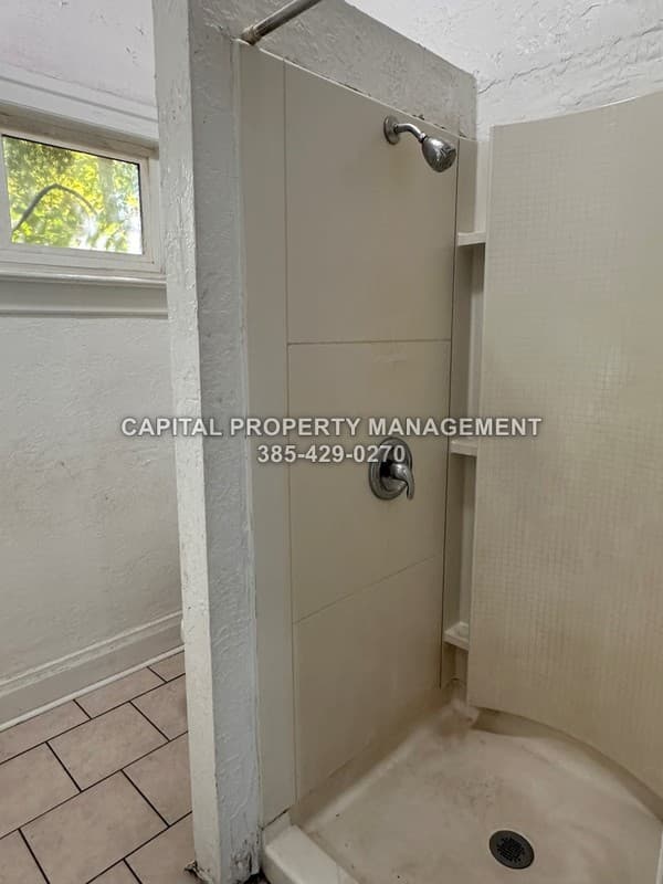 Salt Lake City House: 850 S 900 W
