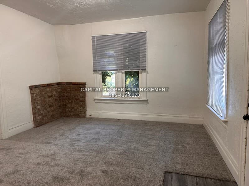 Salt Lake City House: 850 S 900 W