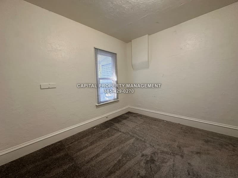 Salt Lake City House: 850 S 900 W