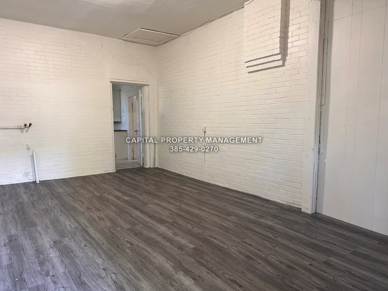 Salt Lake City House: 850 S 900 W