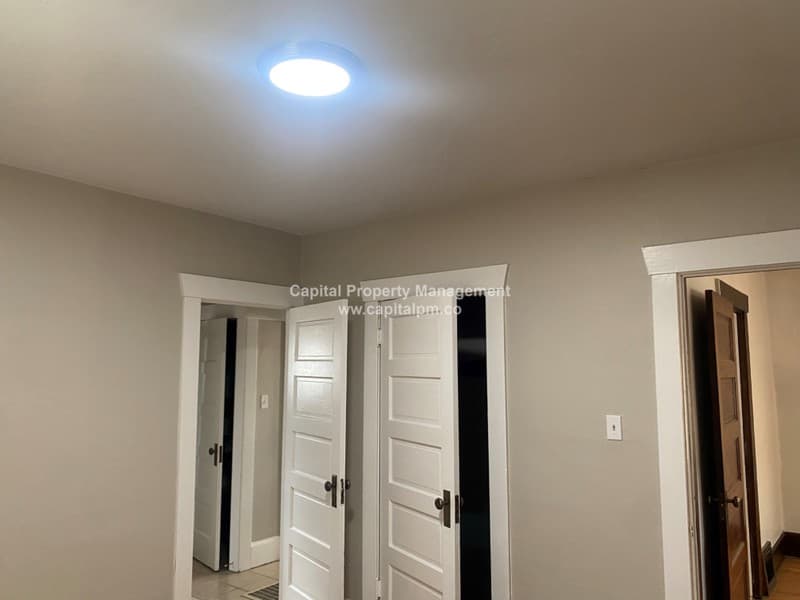 Salt Lake City House: 174 E 1300 S