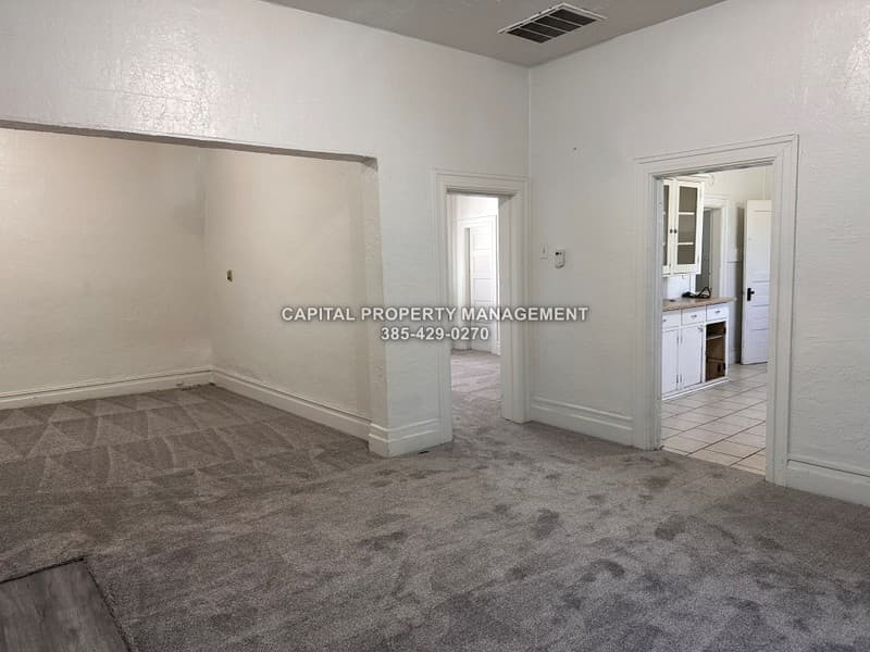 Salt Lake City House: 850 S 900 W