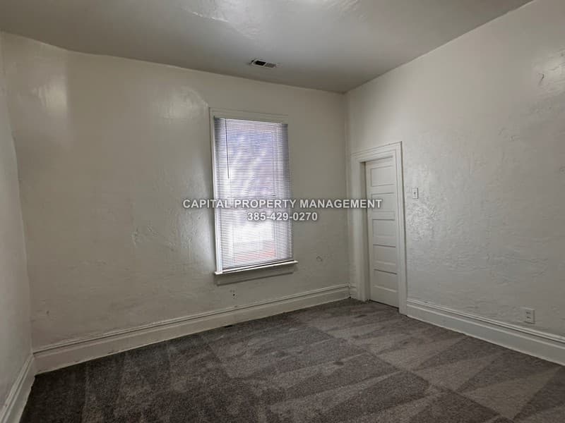 Salt Lake City House: 850 S 900 W