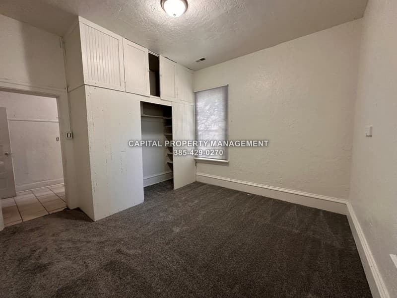 Salt Lake City House: 850 S 900 W