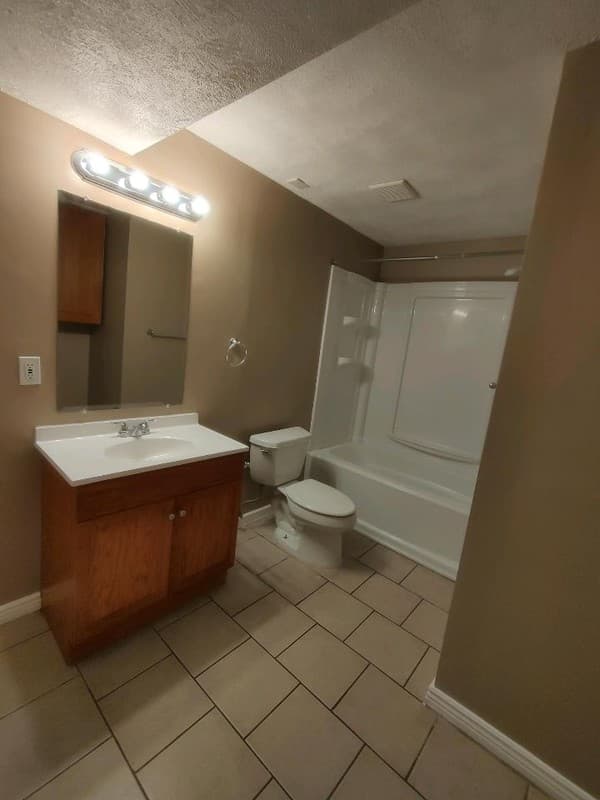 Layton House: 2503 W 1400 N