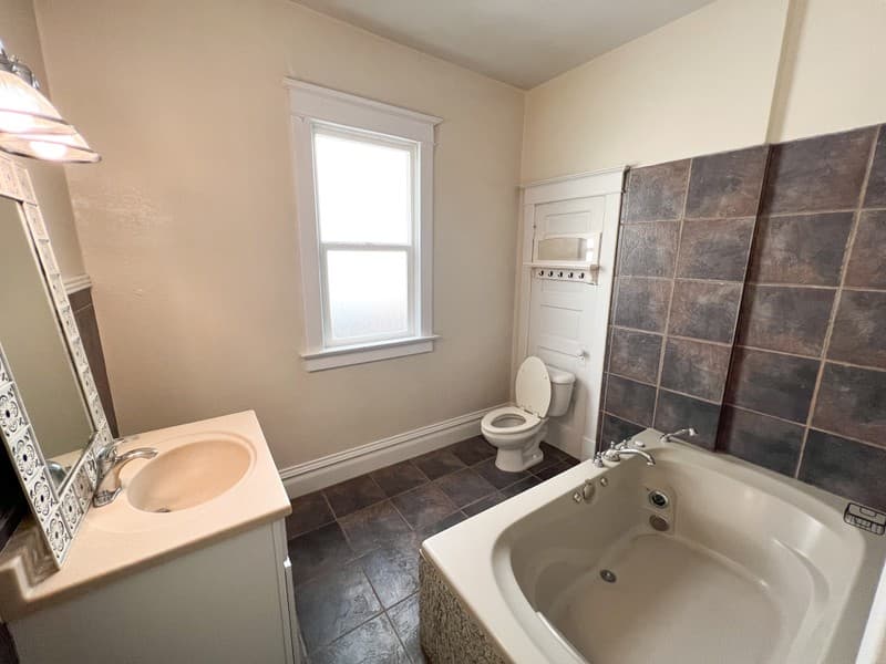 Salt Lake City House: 133 M St