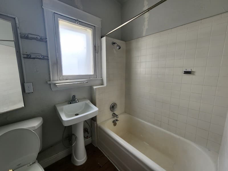 Salt Lake City Apartment: 415 E 1st Ave