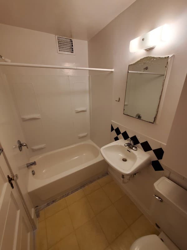 Salt Lake City Apartment: 325 S 400 E