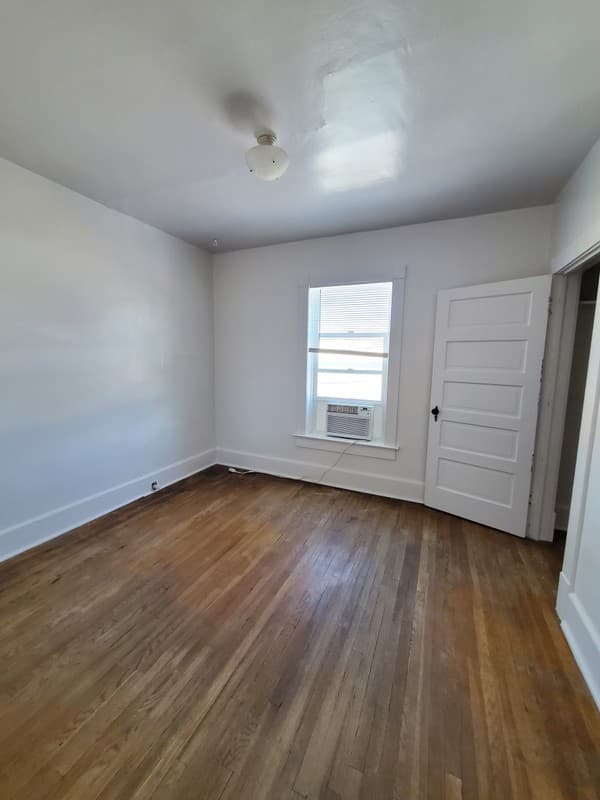 Salt Lake City Apartment: 325 S 400 E