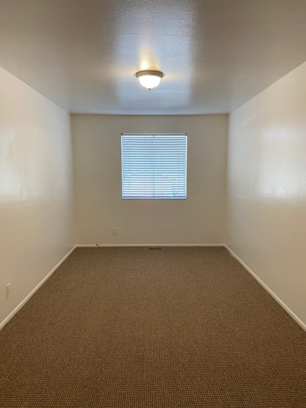 American Fork Townhome: 585 E 50 S