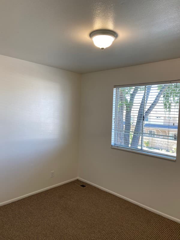 American Fork Townhome: 585 E 50 S