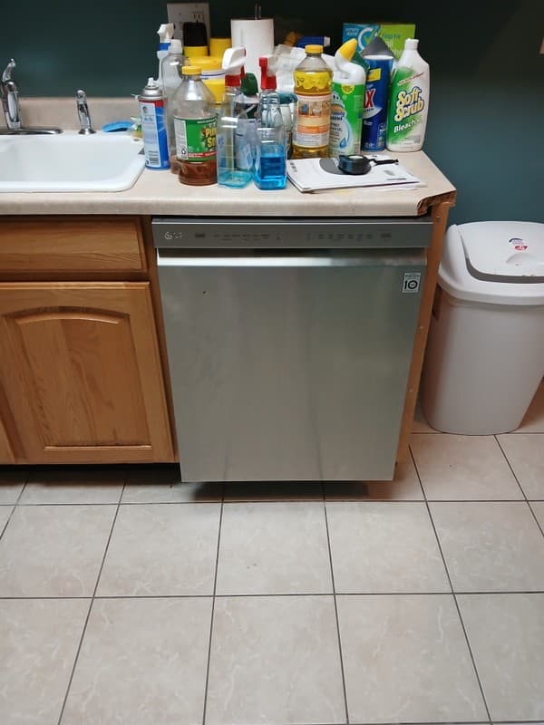 Springville Single Room: 1507 N 150 E