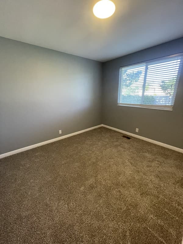 Salt Lake City House: 6055 S Hazelhurst Dr