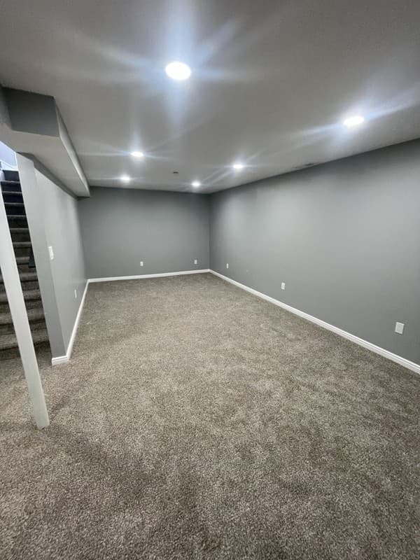 Salt Lake City House: 6055 S Hazelhurst Dr