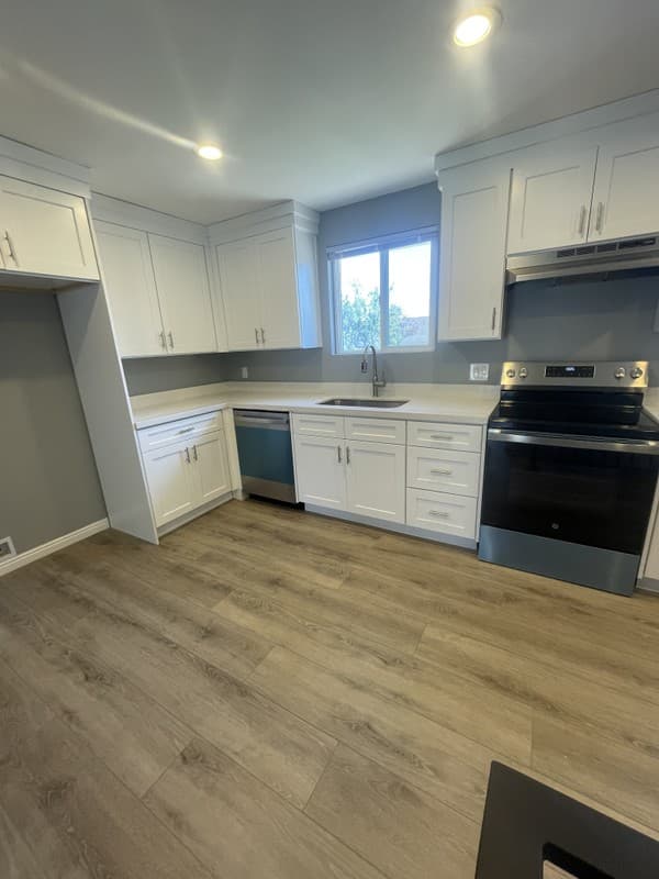 Salt Lake City House: 6055 S Hazelhurst Dr