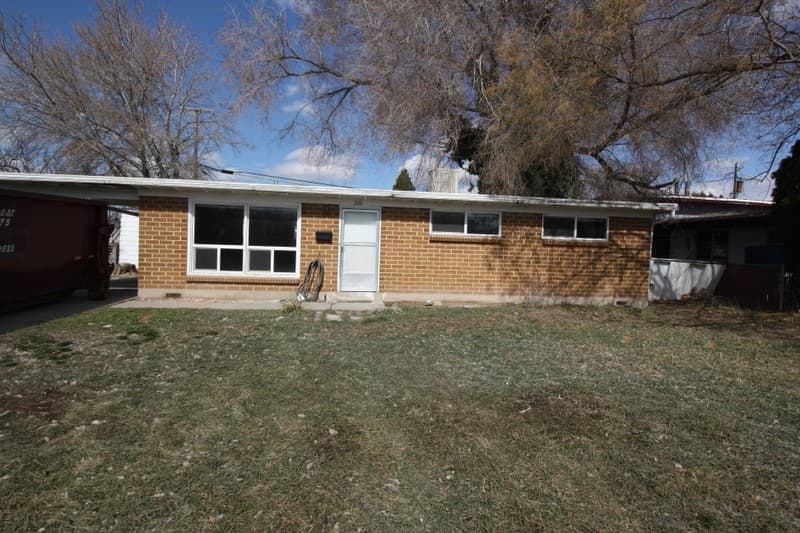 Salt Lake City House: 2116 W Kirkham Way