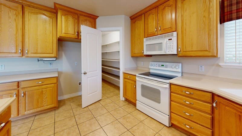 Herriman House: 13538 S Belmont Park Ave