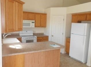Saratoga Springs House: 251 W Peppermint Cir