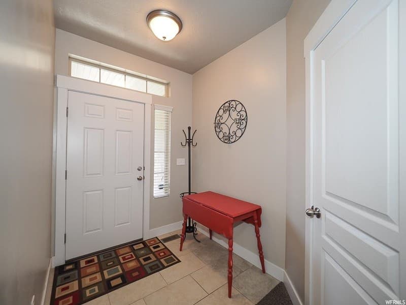 Saratoga Springs Townhome: 1646 N Venetian Way