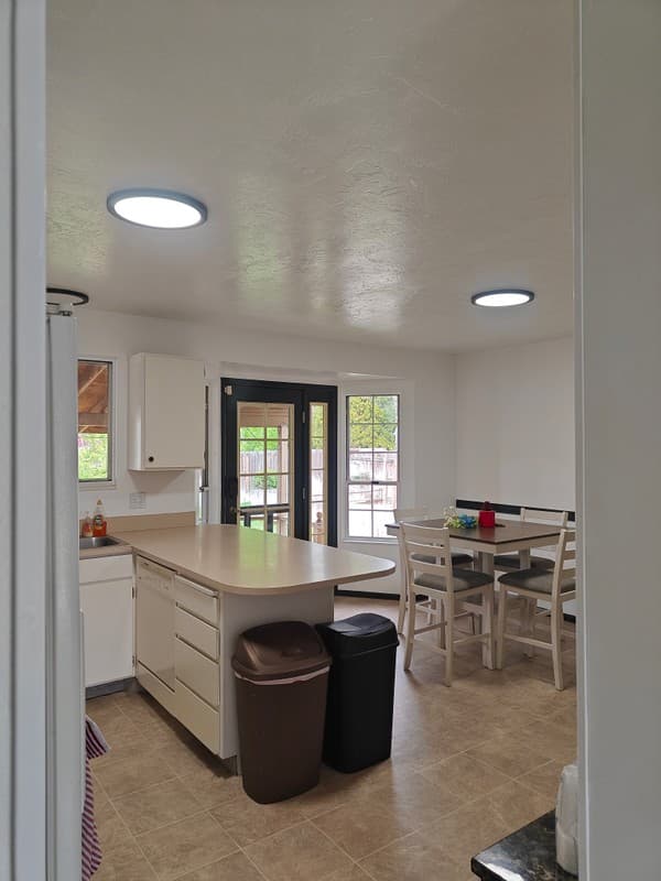 Orem Single Room: 1078 W 1100 N