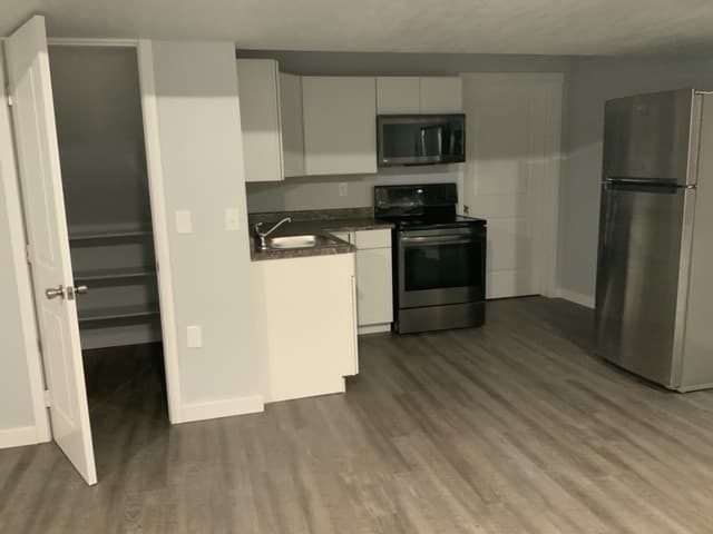 Saratoga Springs Multiplex: 1486 S Sage View Ct