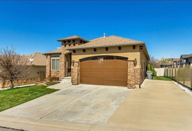 South Jordan Multiplex: 498 W Aspen Peak Dr