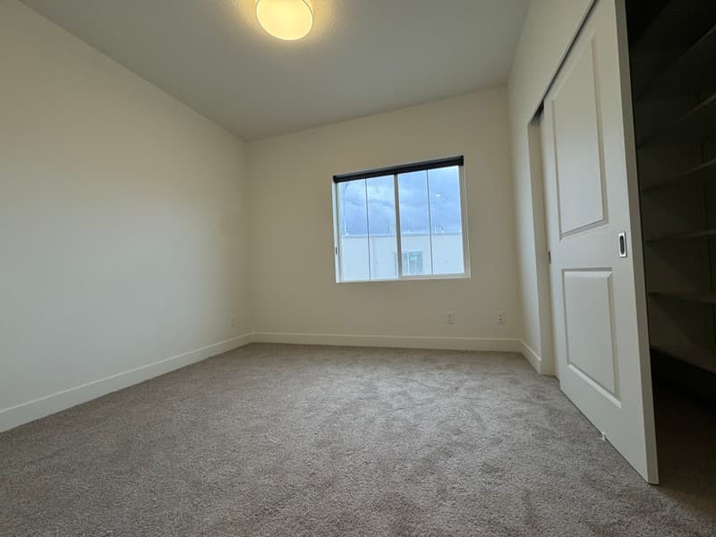Bountiful Townhome: 1788 S main St.