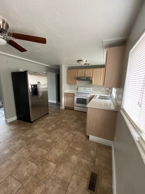 Midvale Townhome: 6755 S 700 E