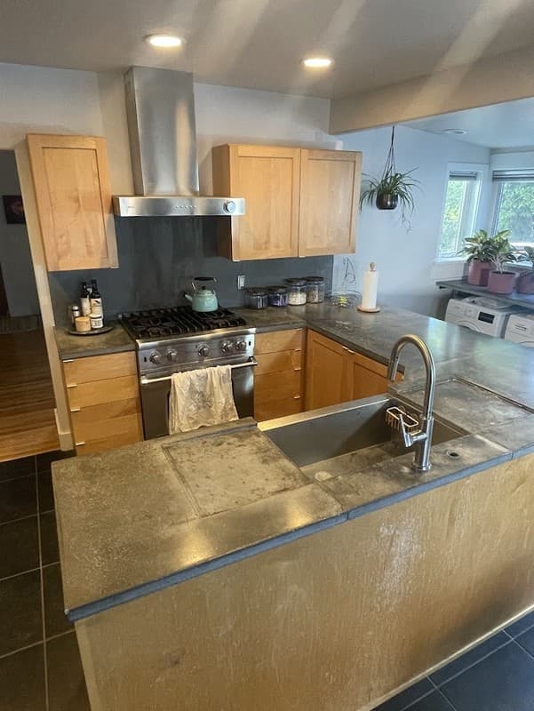Salt Lake City House: 819 E 300 S