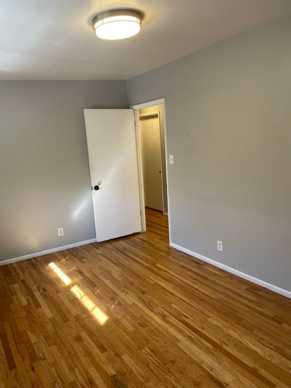 Salt Lake City Single Room: 1944 E 7090 S
