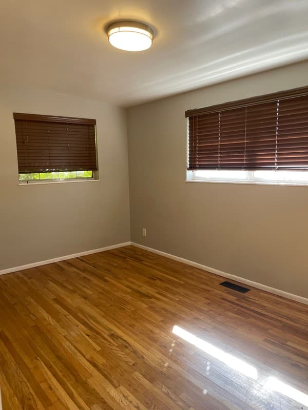 Salt Lake City Single Room: 1944 E 7090 S