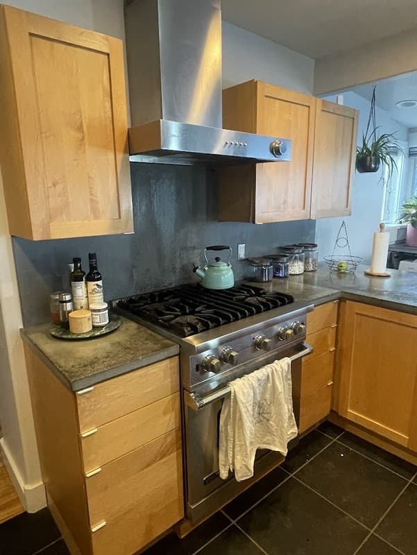 Salt Lake City House: 819 E 300 S