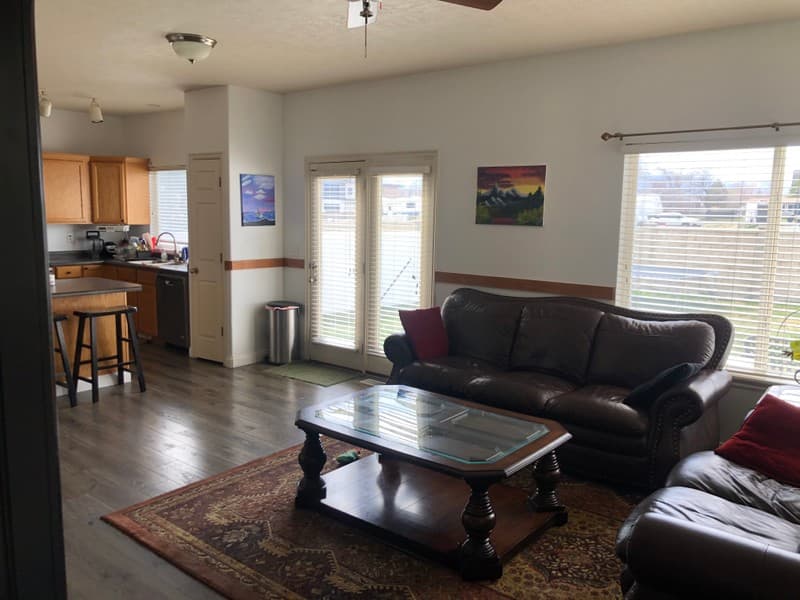 South Jordan Single Room: 1641 W Wynview Ln