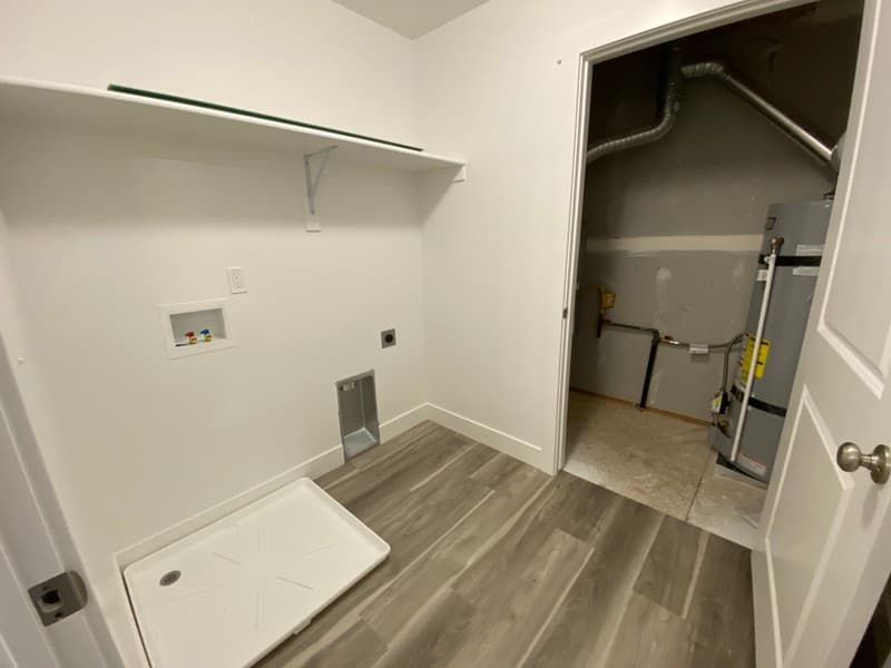 Logan Townhome: 2035 N 350 E