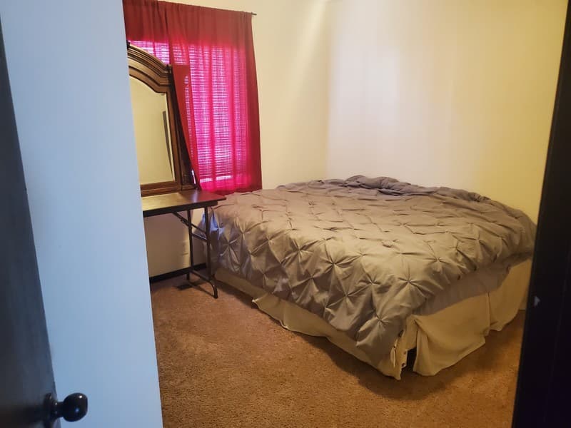 Sandy Single Room: 8210S S Cottonwood Hills Cir