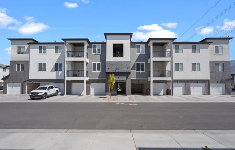 Vineyard Single Room: 378 W 750 N