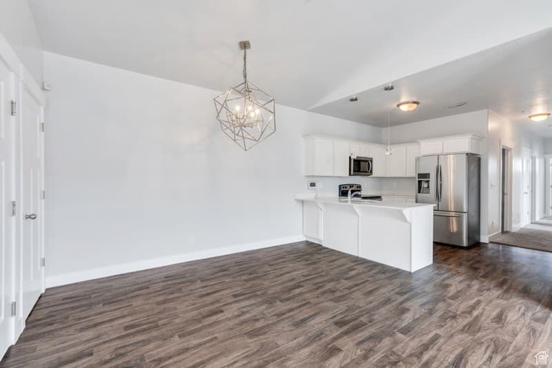 Vineyard Single Room: 378 W 750 N