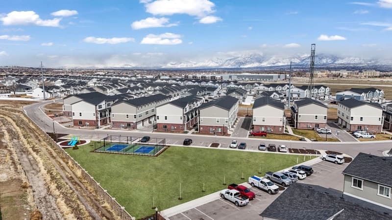 Herriman Townhome: 12927 S Burr Trail Ct
