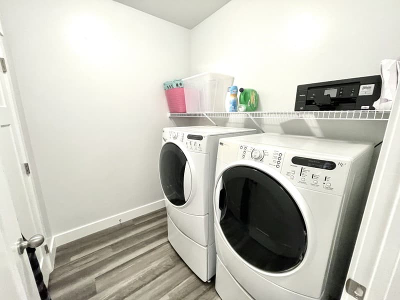 Vineyard Single Room: 378 W 750 N