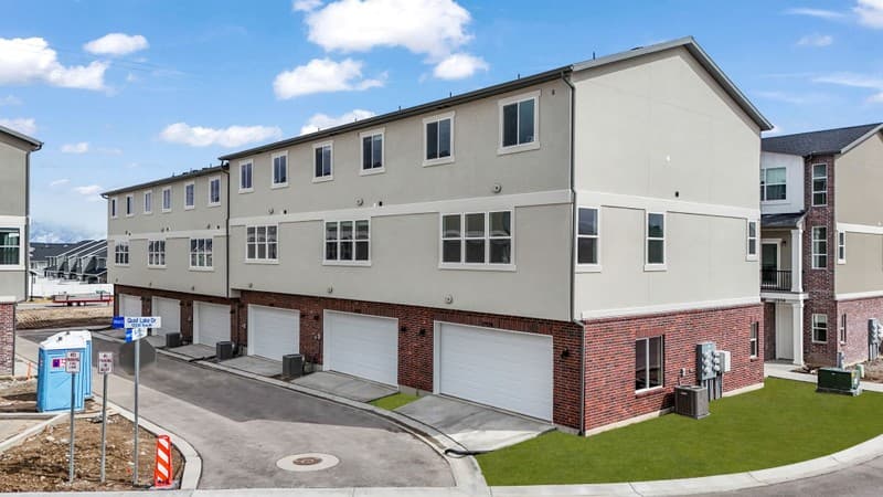 Herriman Townhome: 12927 S Burr Trail Ct