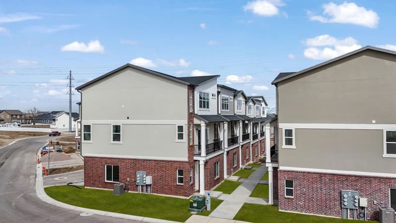 Herriman Townhome: 12927 S Burr Trail Ct