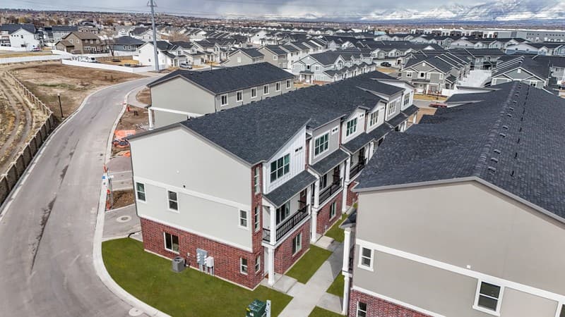 Herriman Townhome: 12927 S Burr Trail Ct