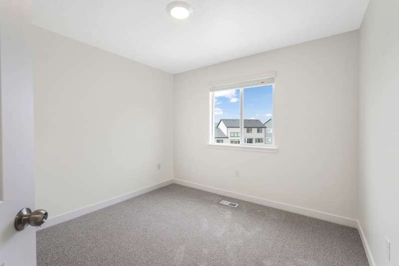 Herriman Townhome: 12927 S Burr Trail Ct
